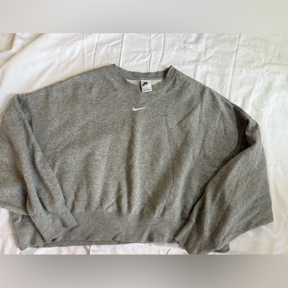 Nike Heather Gray Perfect Fleece Crewneck Sweatshirt